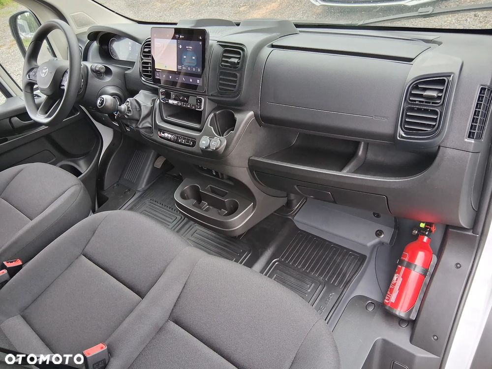 Toyota Proace Max - 16
