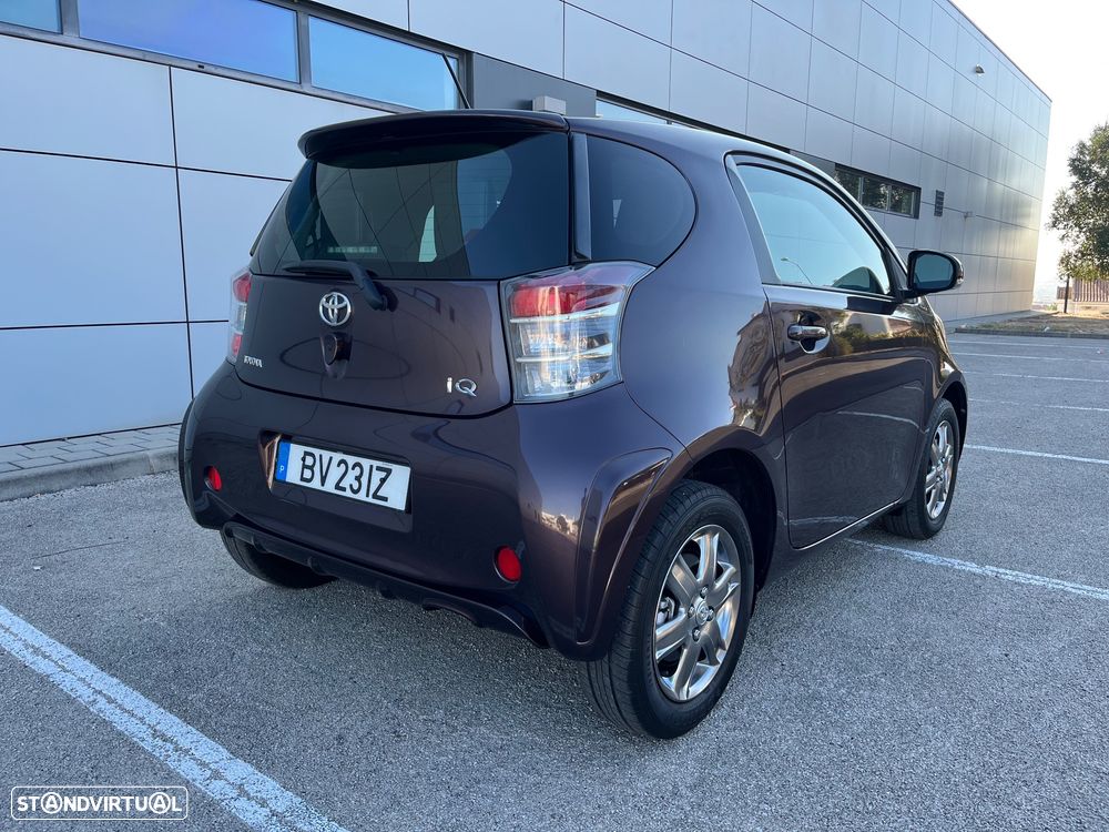 Toyota iQ 1.0 VVT-i 2 - 3