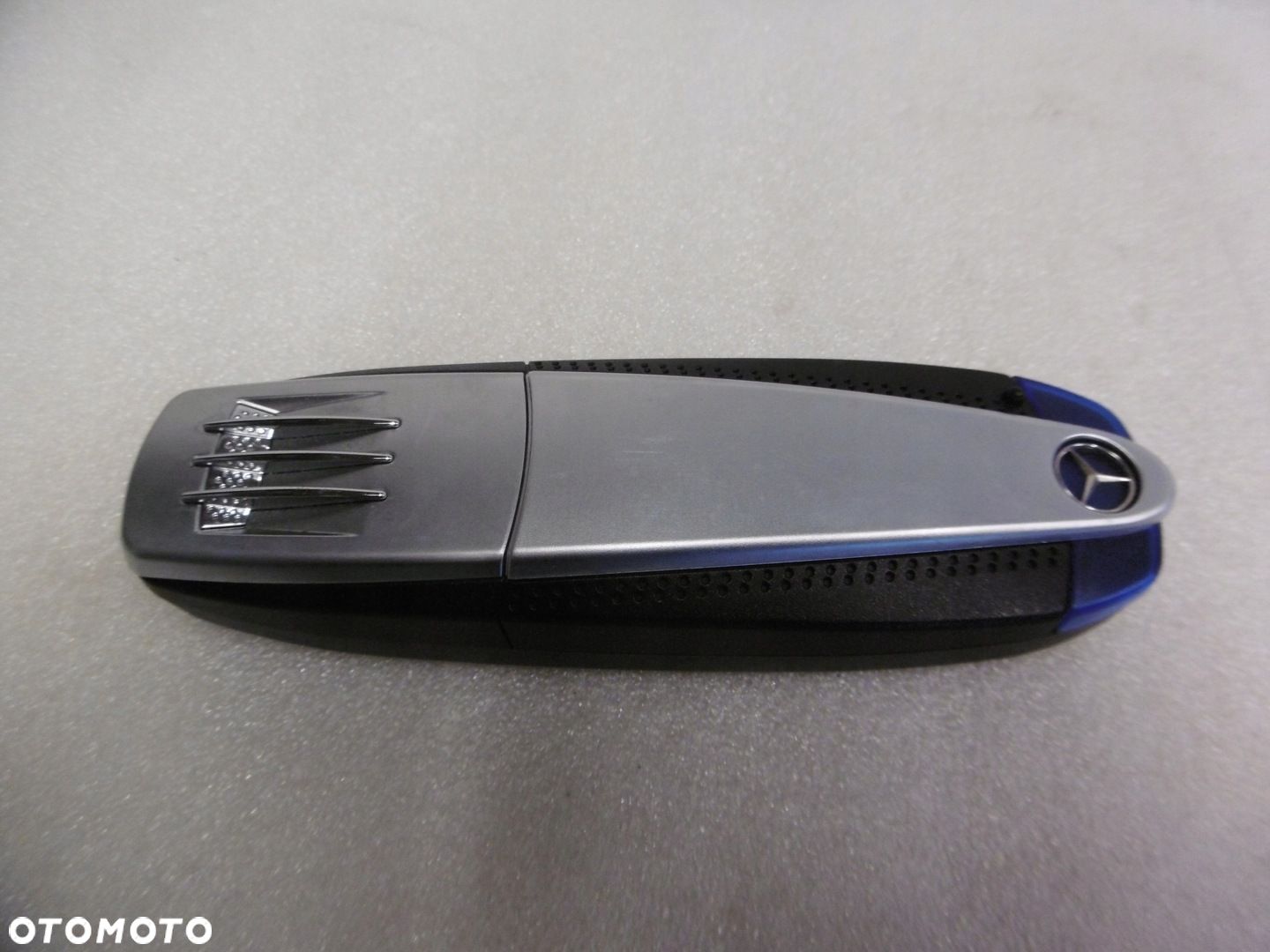 MERCEDES C-KLASA W204 - moduł bluetooth - 1
