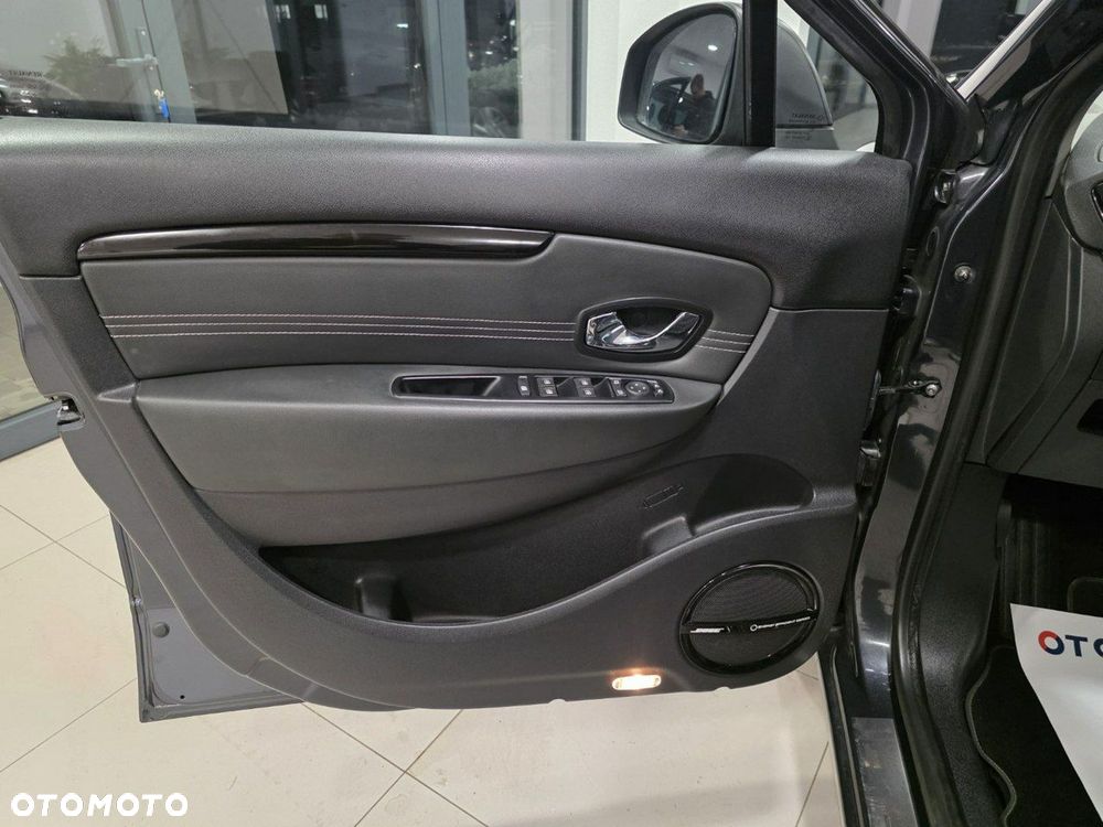 Renault Grand Scenic Gr 1.4 16V TCE Bose Edition - 10