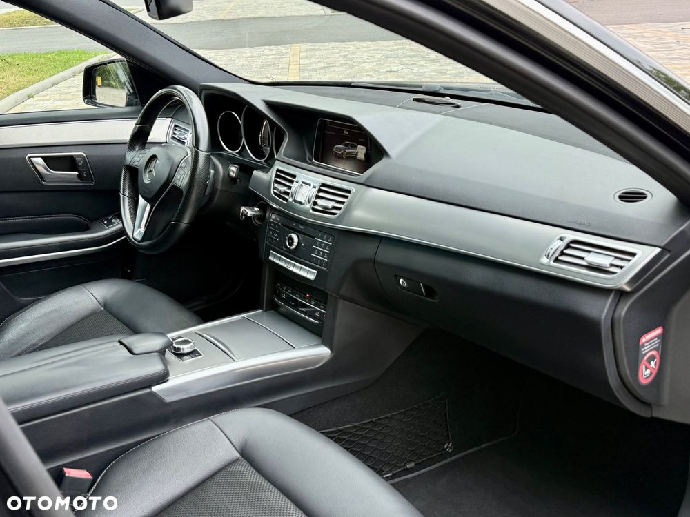 Mercedes-Benz Klasa E 250 7G-TRONIC Avantgarde - 19