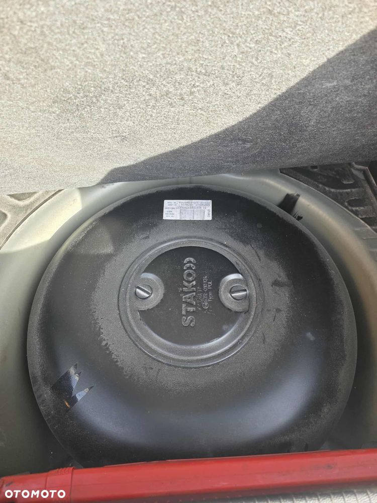 Opel Corsa 1.2 16V Edition / Active - 13