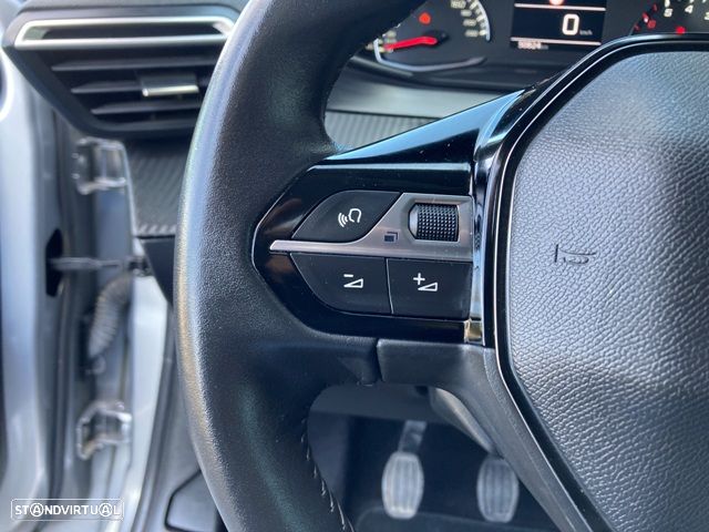 Peugeot 208 1.2 PureTech Allure - 14