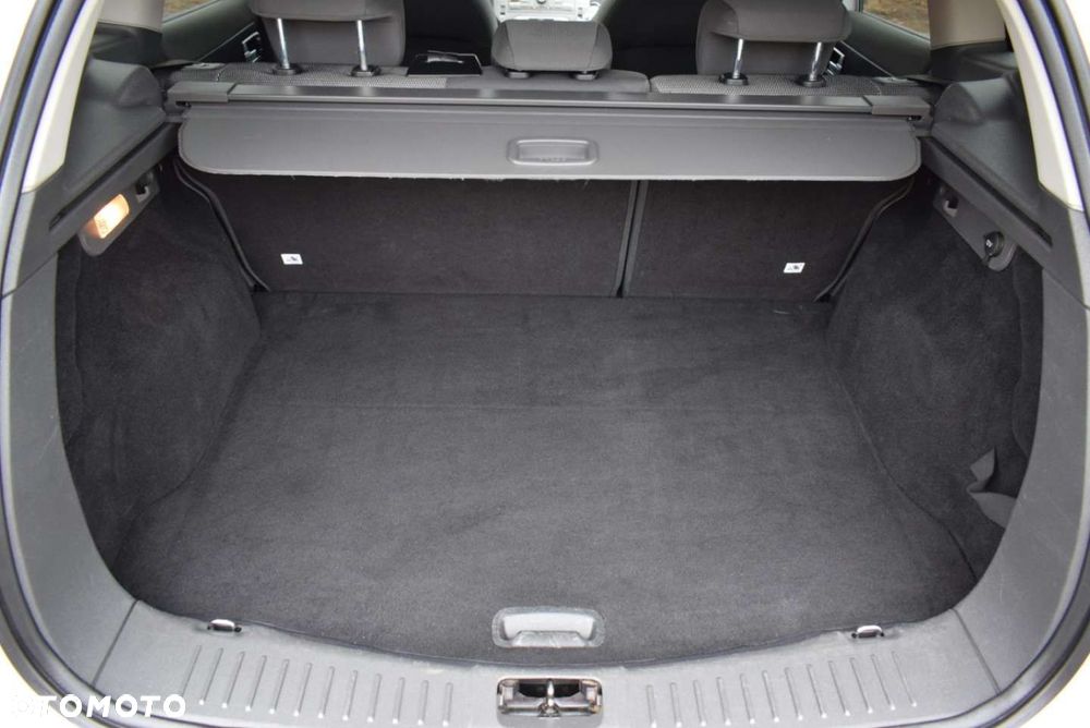 Ford Kuga - 13