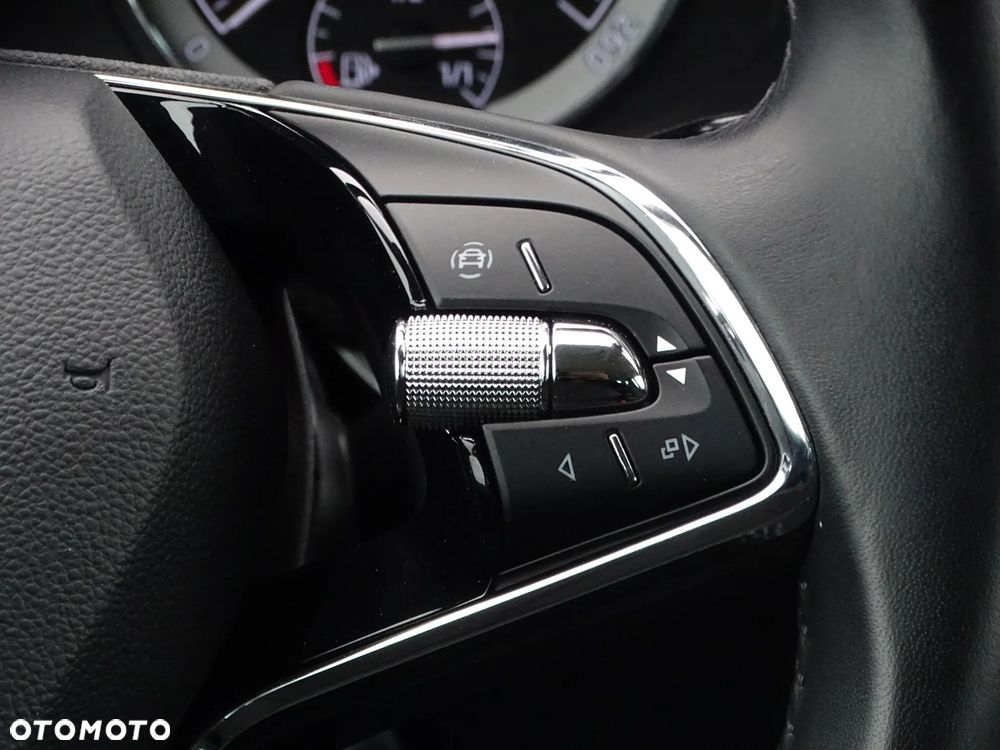 Skoda Karoq 2.0 TDI SCR 4x2 Ambition - 25