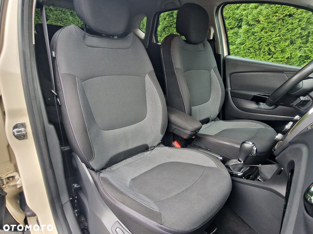 Renault Captur - 29