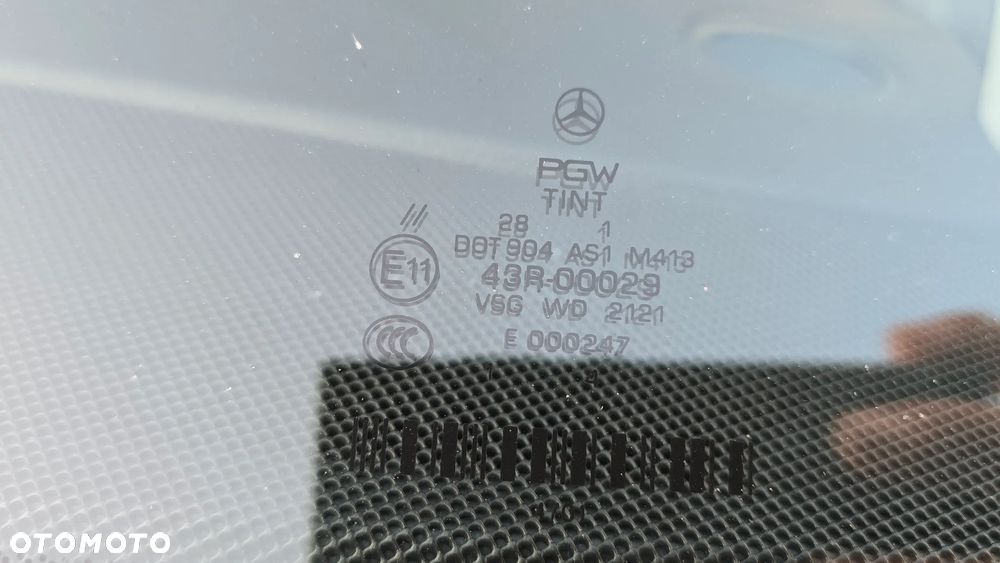 Mercedes-Benz Klasa C 180 BlueEFFICIENCY Avantgarde - 30
