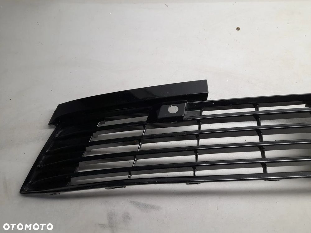 OPEL ASTRA L VI KRATKA ŚRODKOWA ZDERZAKA PRZÓD 9839979680 - 2