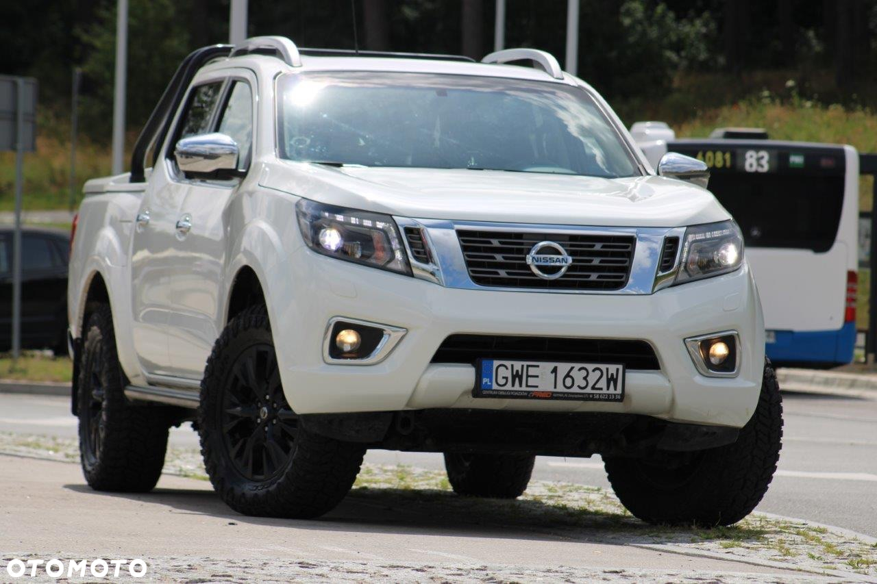 Nissan Navara DC 4x4 Autm EU6 Tekna - 4