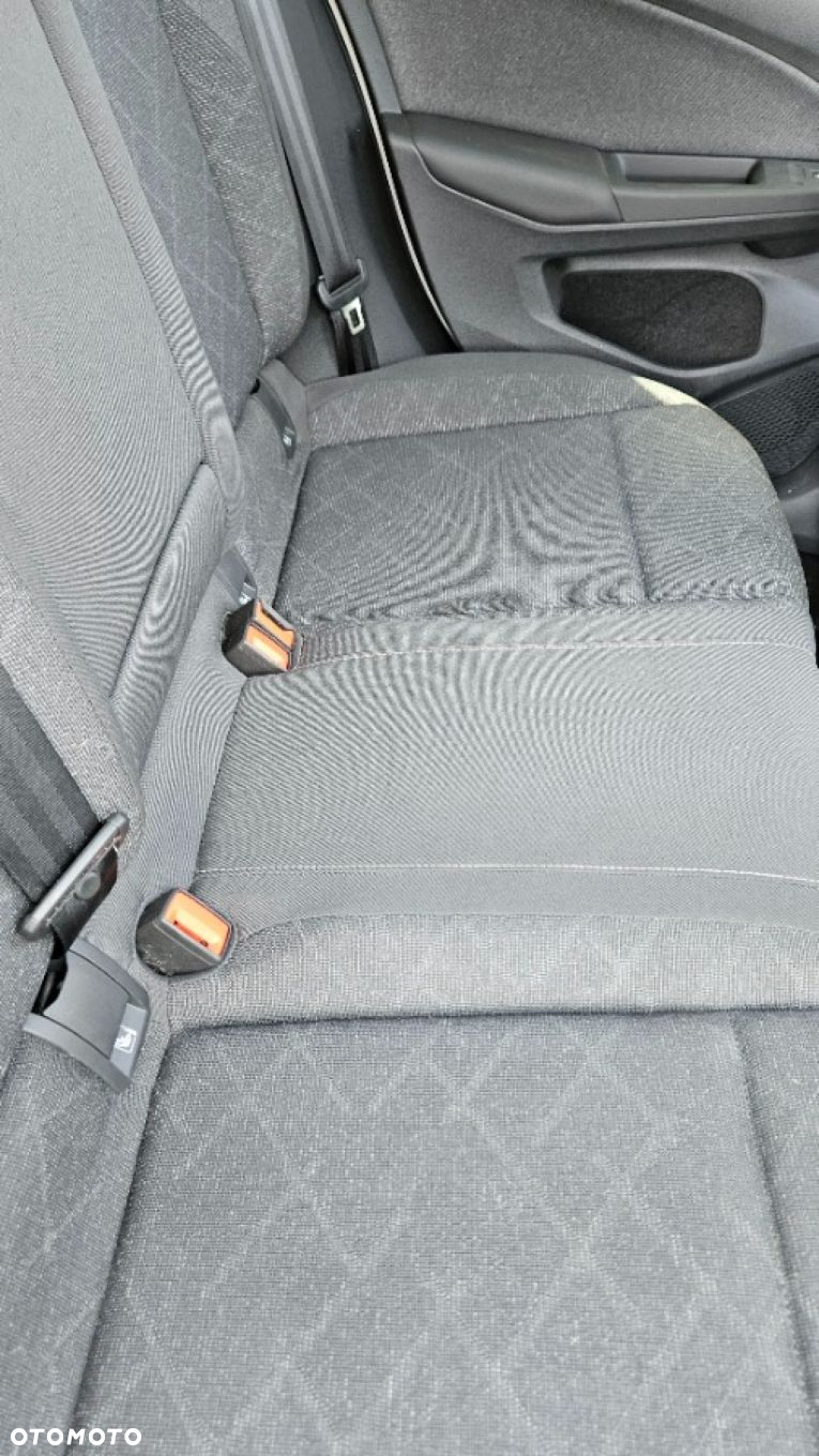 Volkswagen Golf - 17
