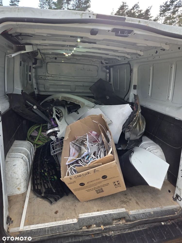 Renault Trafic - 10