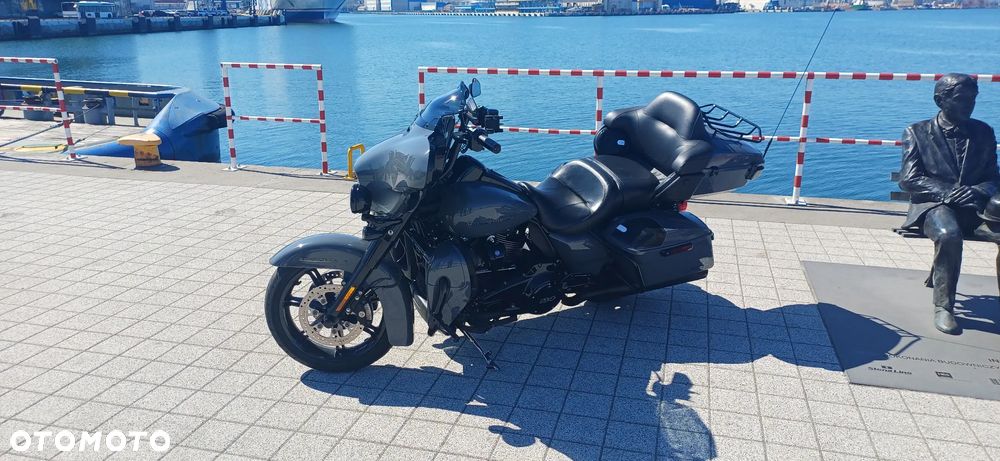 Harley-Davidson Touring Ultra Limited - 4