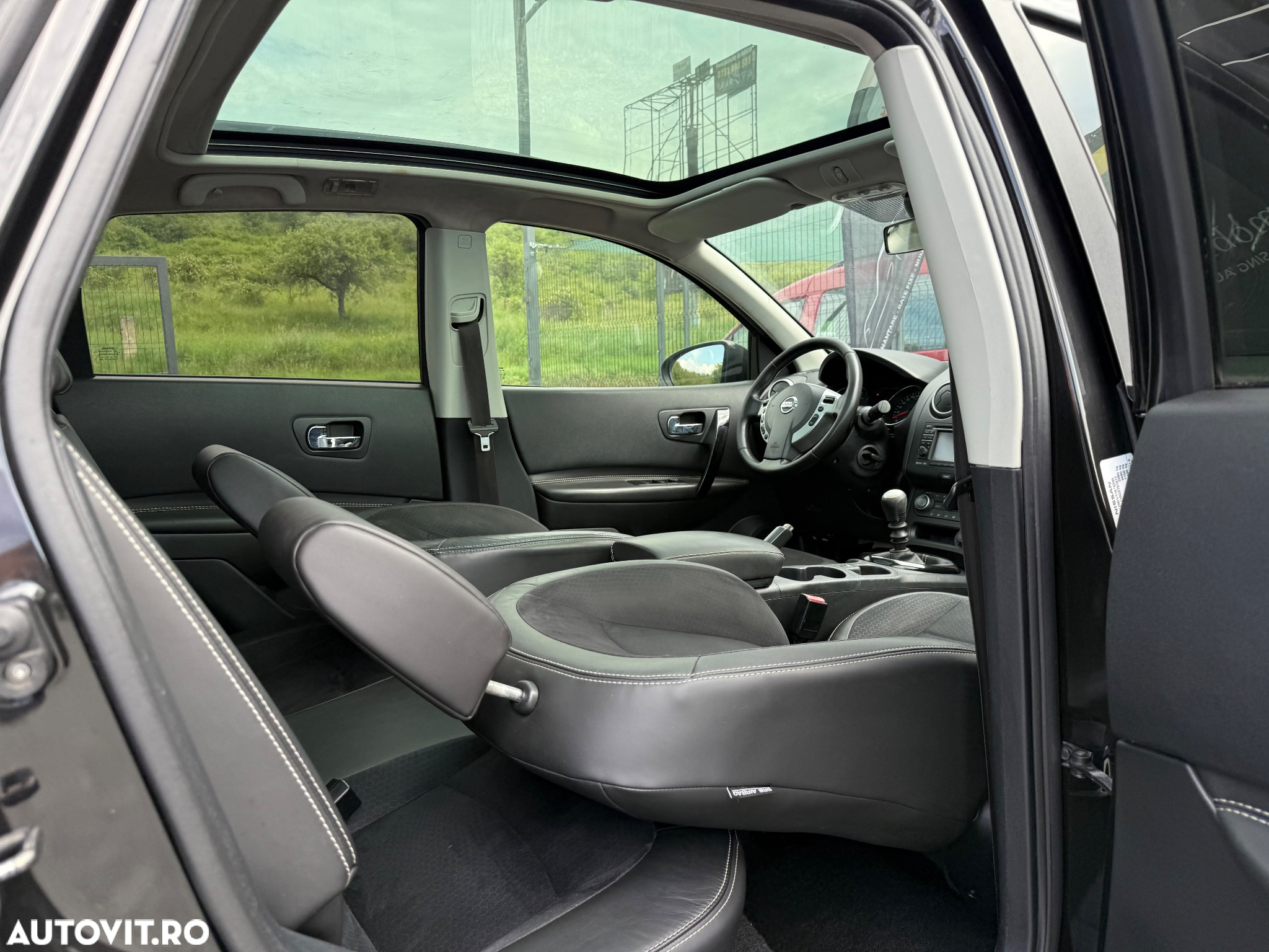 Nissan Qashqai 1.6 DCI DPF Start/Stop tekna - 8