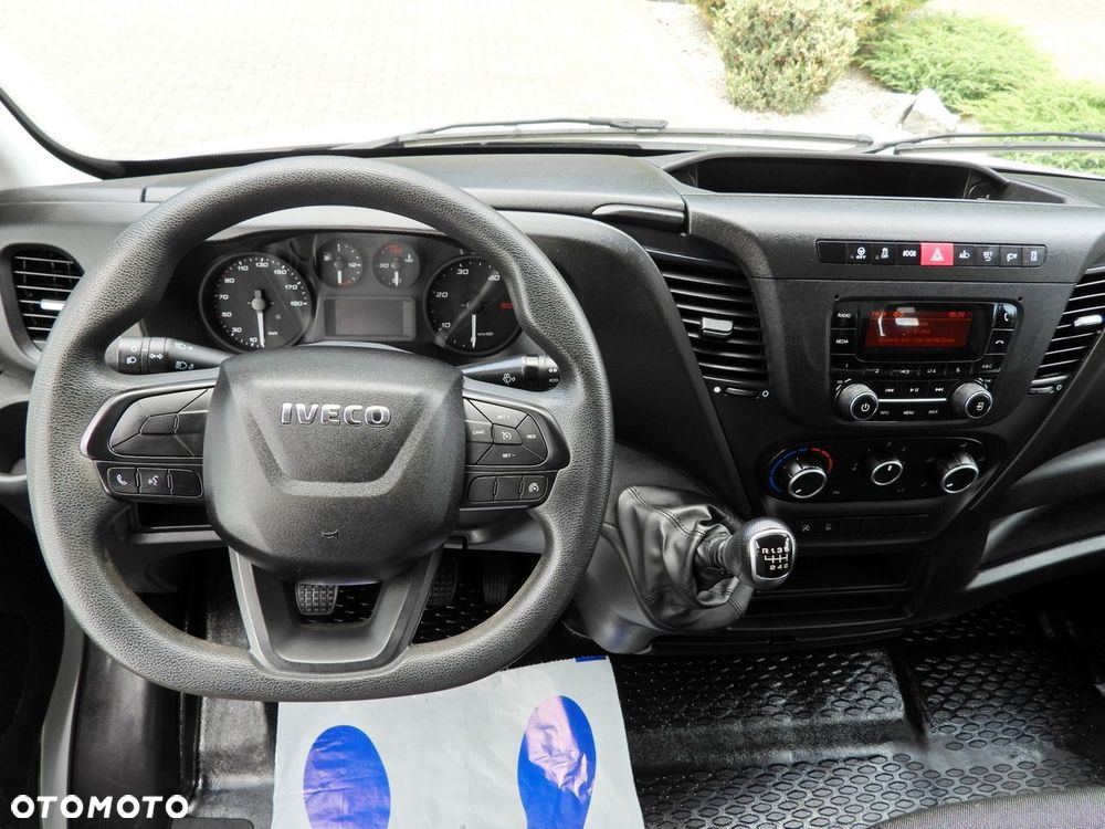 Iveco DAILY 35C14 WYWROTKA TEMPOMAT BLIŹNIACZE KOŁA KLIMATYZACJA  140KM - 29