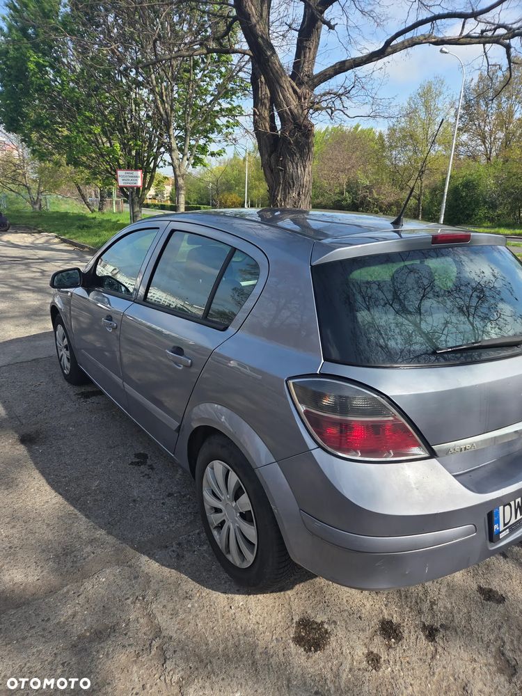 Opel Astra 1.6 Enjoy - 4