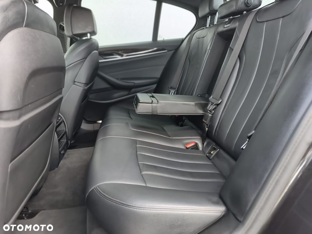 BMW Seria 5 520d xDrive Sport - 7