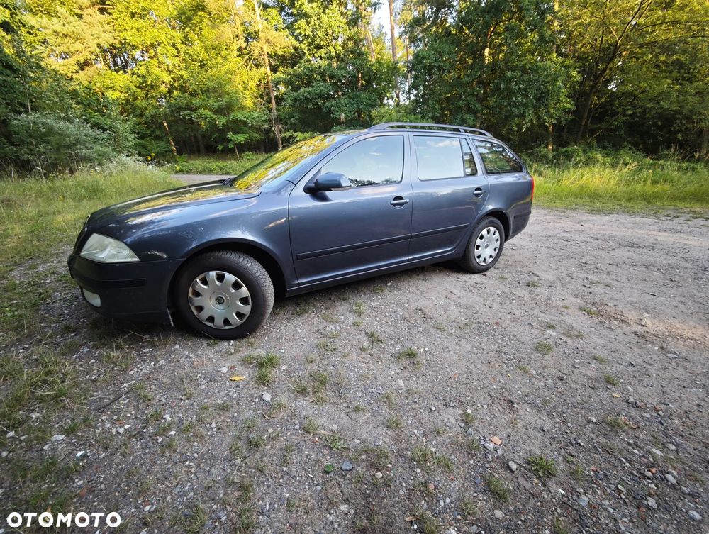 Skoda Octavia 1.6 Combi - 10