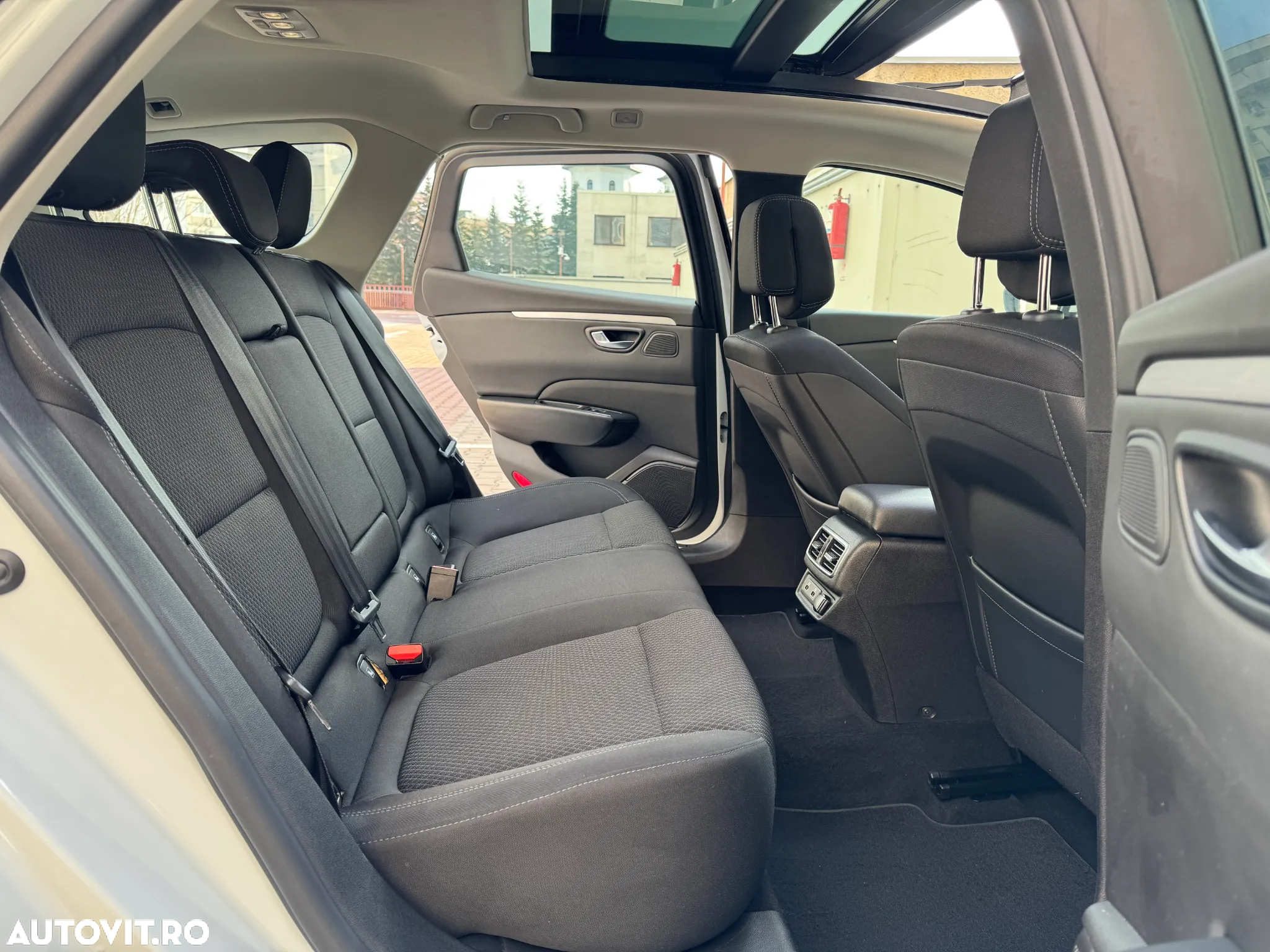Renault Talisman Grandtour BLUE dCi 160 EDC INTENS - 19