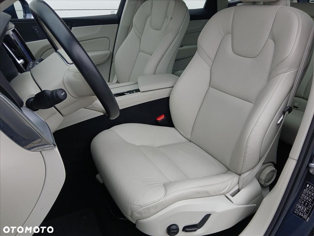 Volvo XC 60 - 11