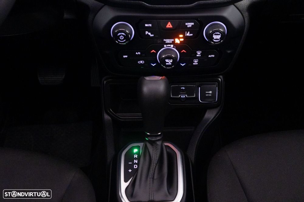 Jeep Renegade 1.3 T Longitude DCT - 28