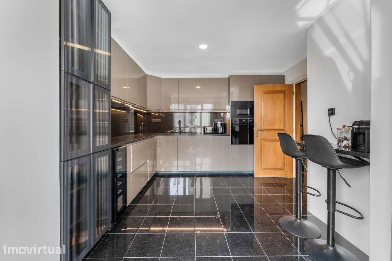 Apartamento T2 com piscina, Infante Santo (Prazeres), Lisboa - Grande imagem: 5/38