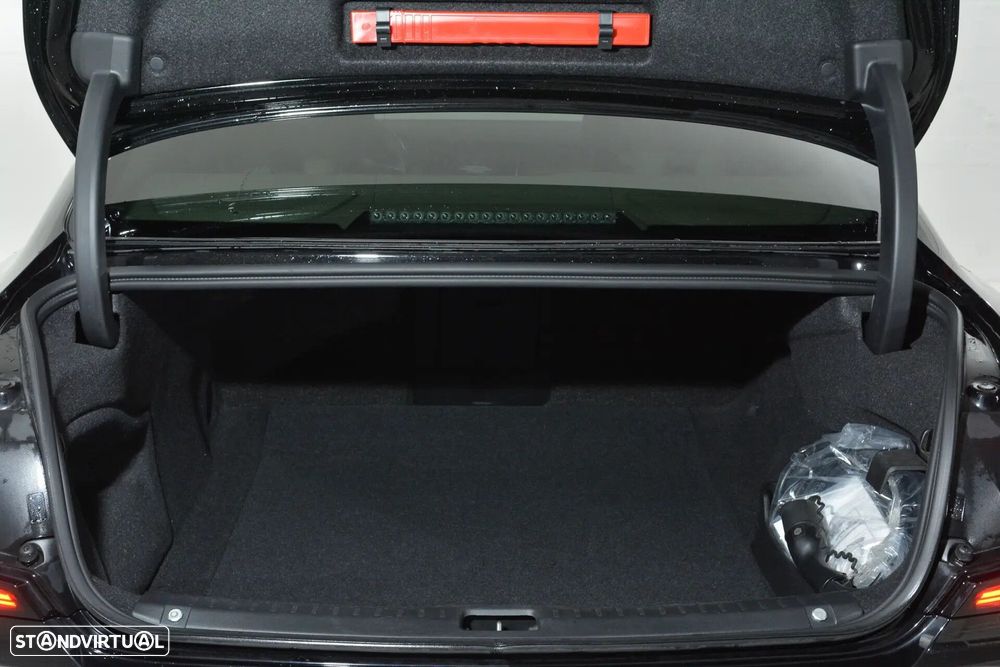 Volvo S90 2.0 T8 PHEV Inscription Expression AWD - 13