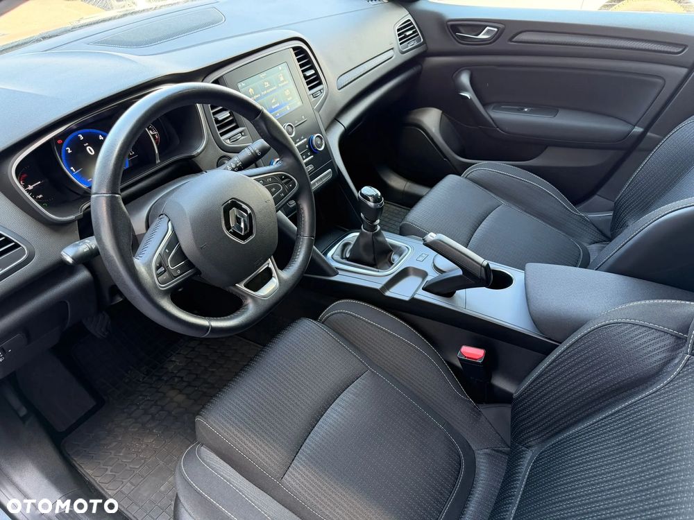 Renault Megane BLUE dCi 115 INTENS - 9