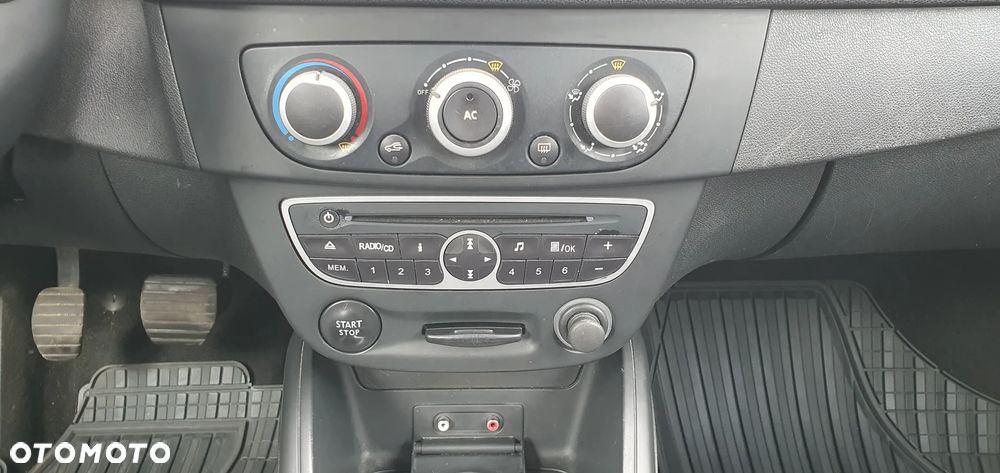 Renault Megane 1.6 16V 110 Expression - 13