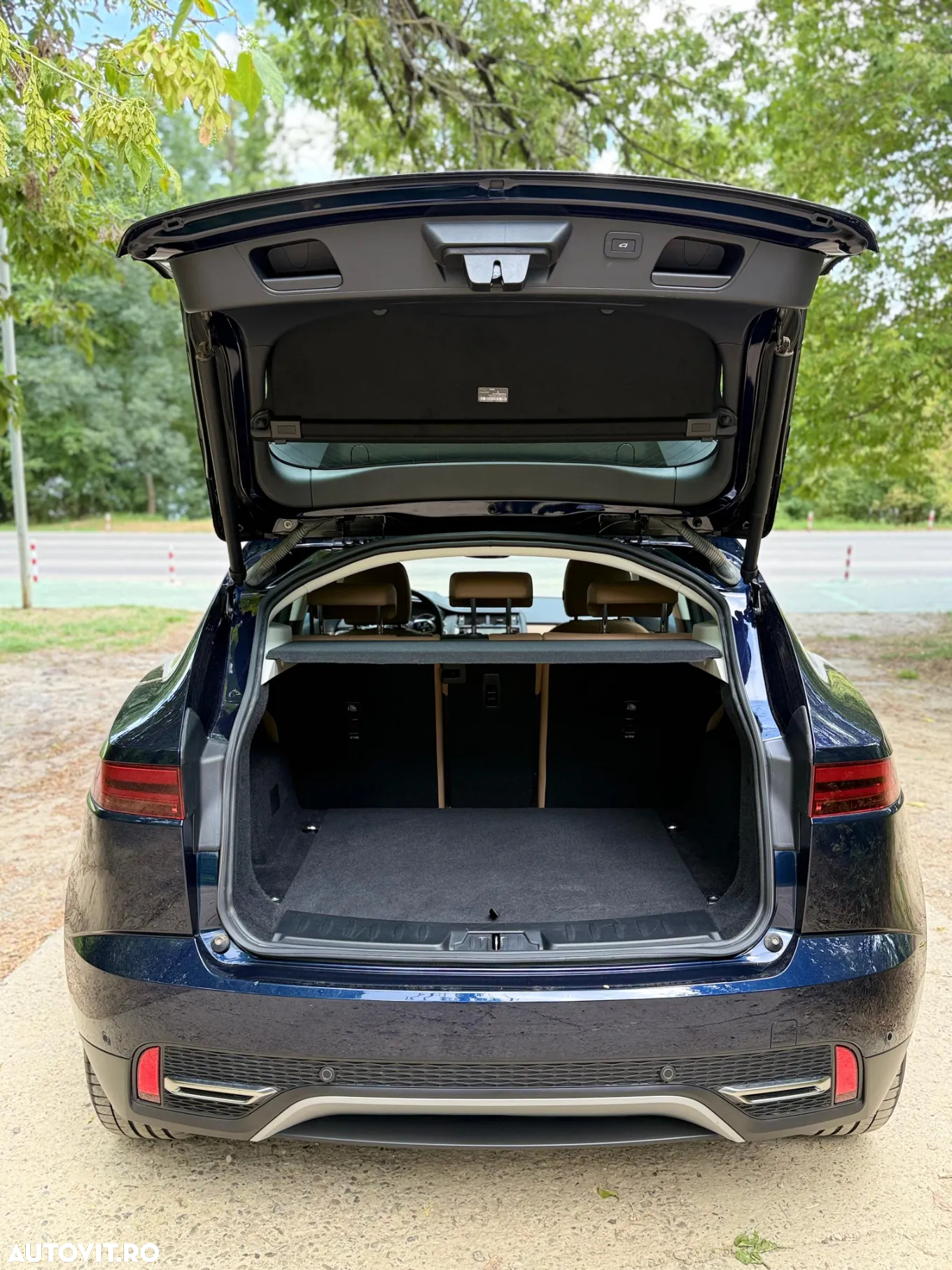Jaguar E-Pace D165 AWD - 9