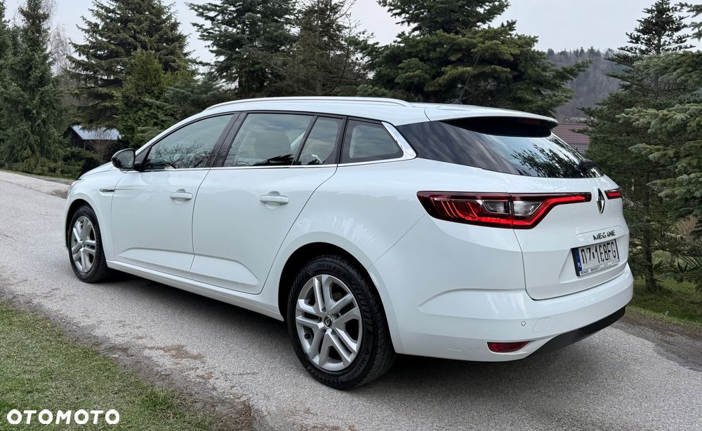 Renault Megane 1.5 dCi Zen - 11
