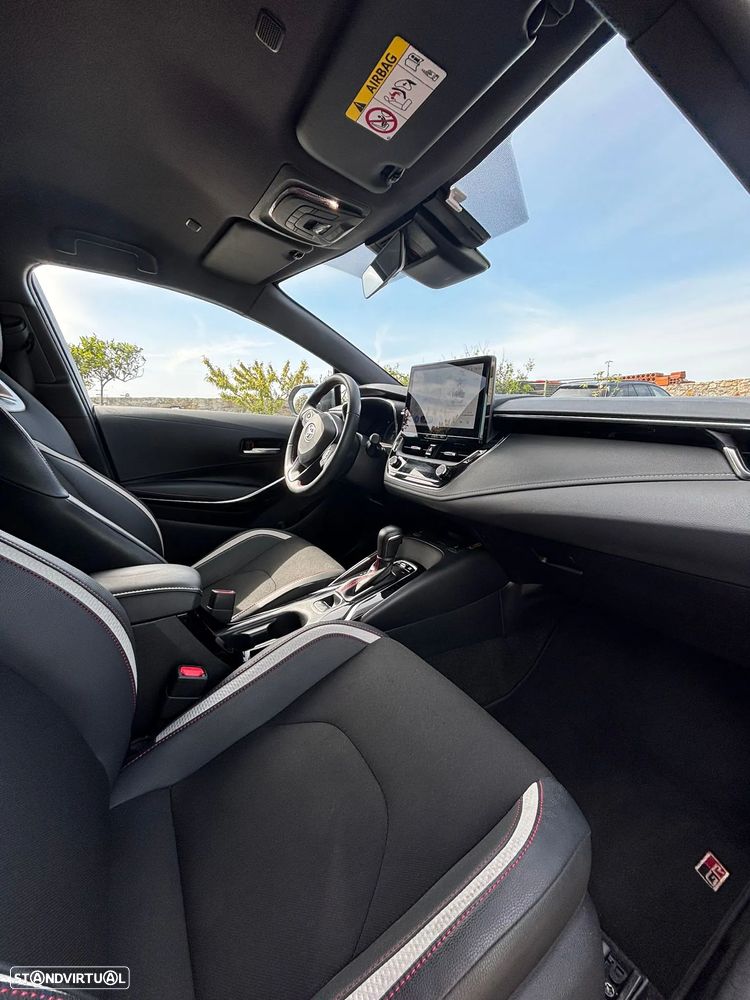 Toyota Corolla Touring Sports 1.8 Hybrid GR-Sport - 17