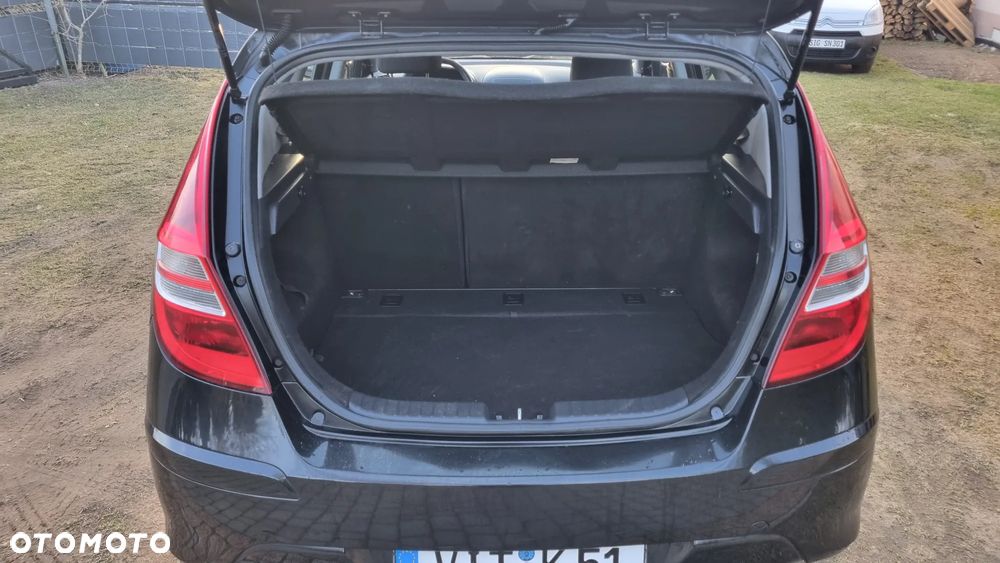 Hyundai i30 i30cw 1.4 Comfort - 14