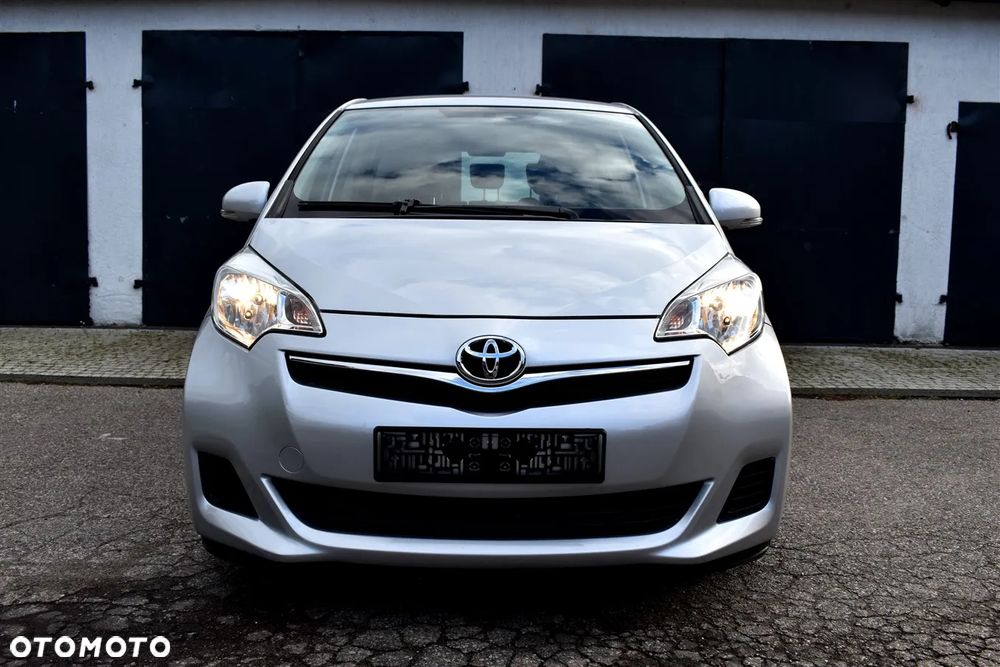 Toyota Verso S 1.33 VVT-i Multidrive Life - 2