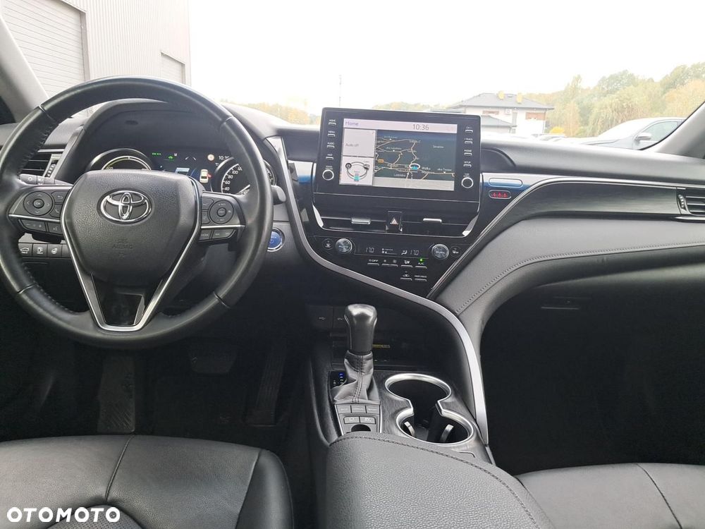 Toyota Camry 2.5 Hybrid Executive CVT - 12