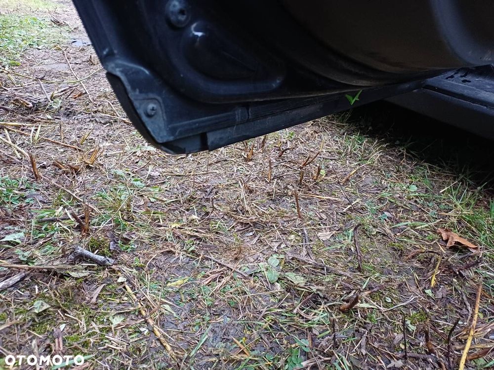 DRZWI KOMPLETNE LEWY TYŁ AUDI A4 B6 LZ9W - 6