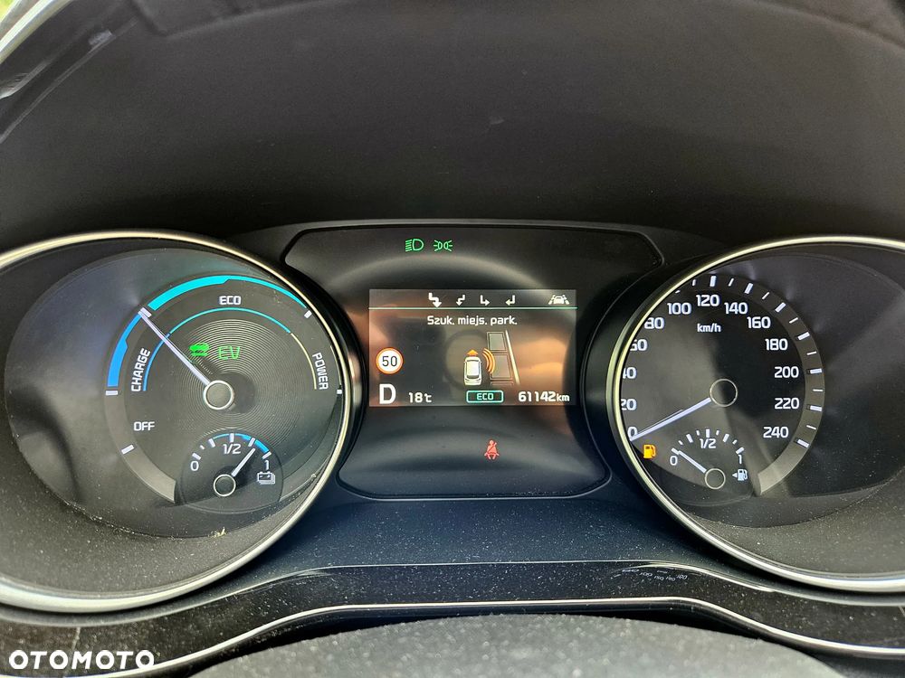 Kia Ceed SW 1.6 GDI DCT OPF Plug-in-Hybrid Spirit - 28