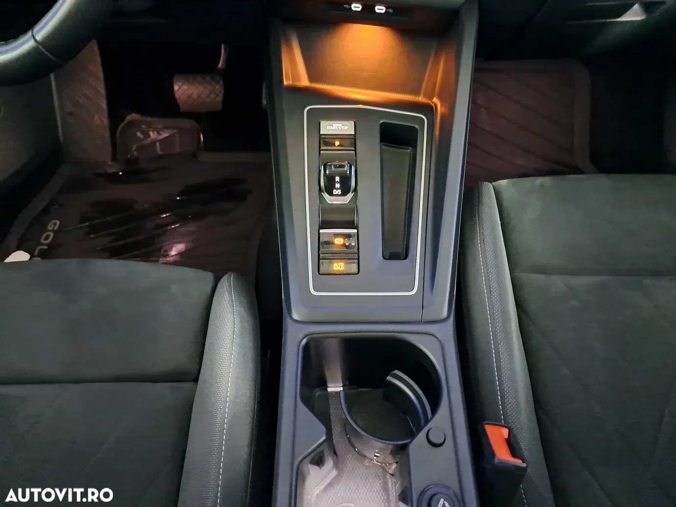 Volkswagen Golf - 16