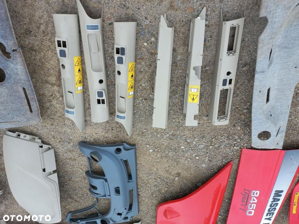 Części kabiny Massey Ferguson 8450 maski boczne plastiki, słupki, konsola 7410,5425,7435,6499, agco, 3777402M2,4273536M92,tapicerka,podsufitka dach - 5