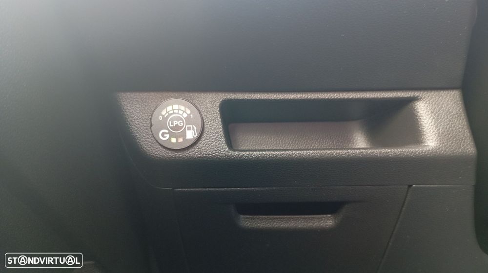 Renault Clio 1.0 TCe Limited Bi-Fuel - 28