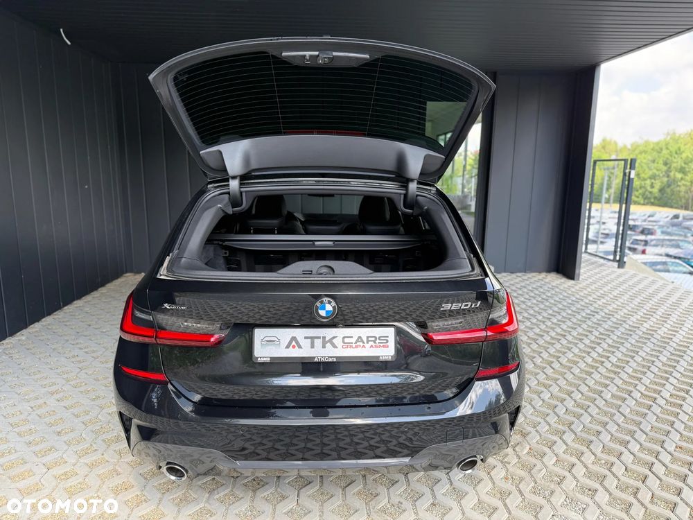 BMW Seria 3 320d xDrive mHEV M Sport - 27