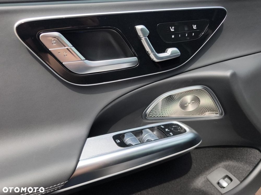 Mercedes-Benz Klasa E - 11