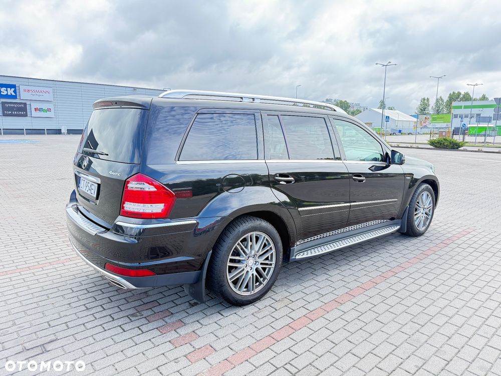 Mercedes-Benz GL - 6