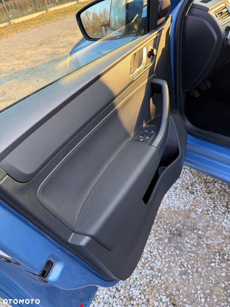 Skoda RAPID 1.6 TDI Active - 9