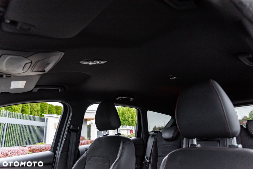 Ford Kuga 2.0 TDCi 4x4 ST-Line - 39