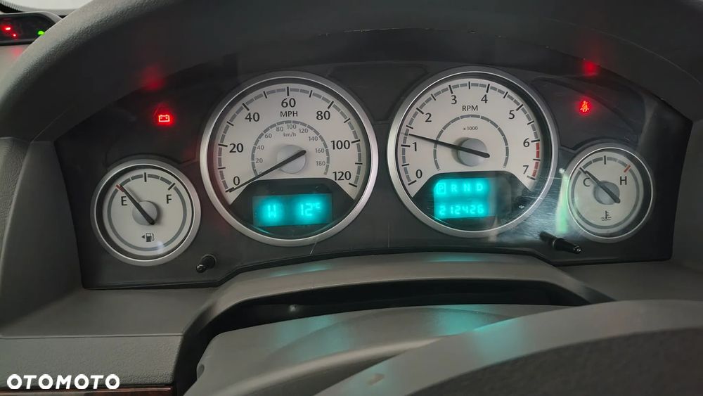 Chrysler Town & Country 3.8 Touring - 17