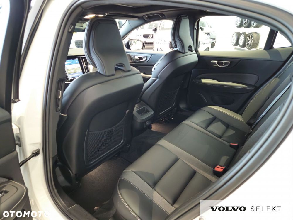 Volvo S60 - 16
