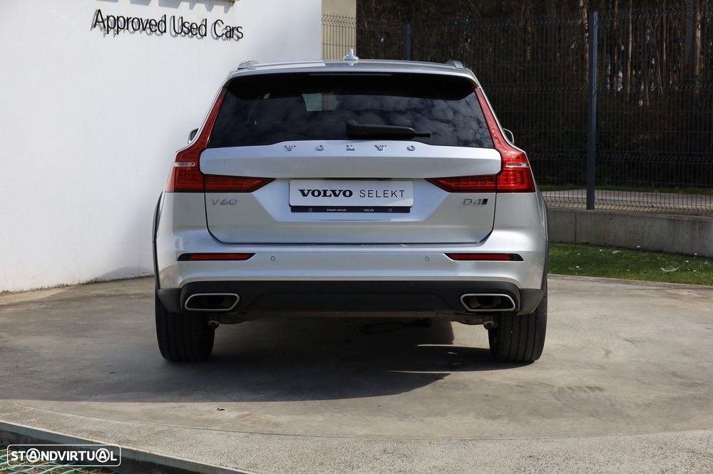 Volvo V60 Cross Country 2.0 D4 Geartronic - 26