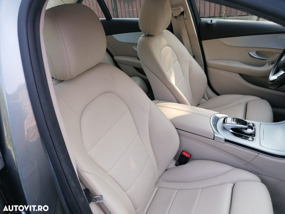Mercedes-Benz C 220 d 4Matic 9G-TRONIC Exclusive - 22