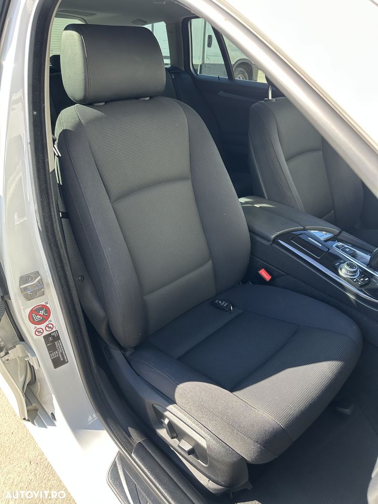 BMW Seria 5 520d xDrive AT - 22