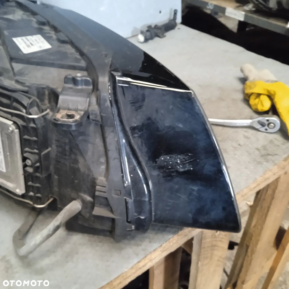 Lampa przednia lewa Q5 8R 8R0941005C - 11